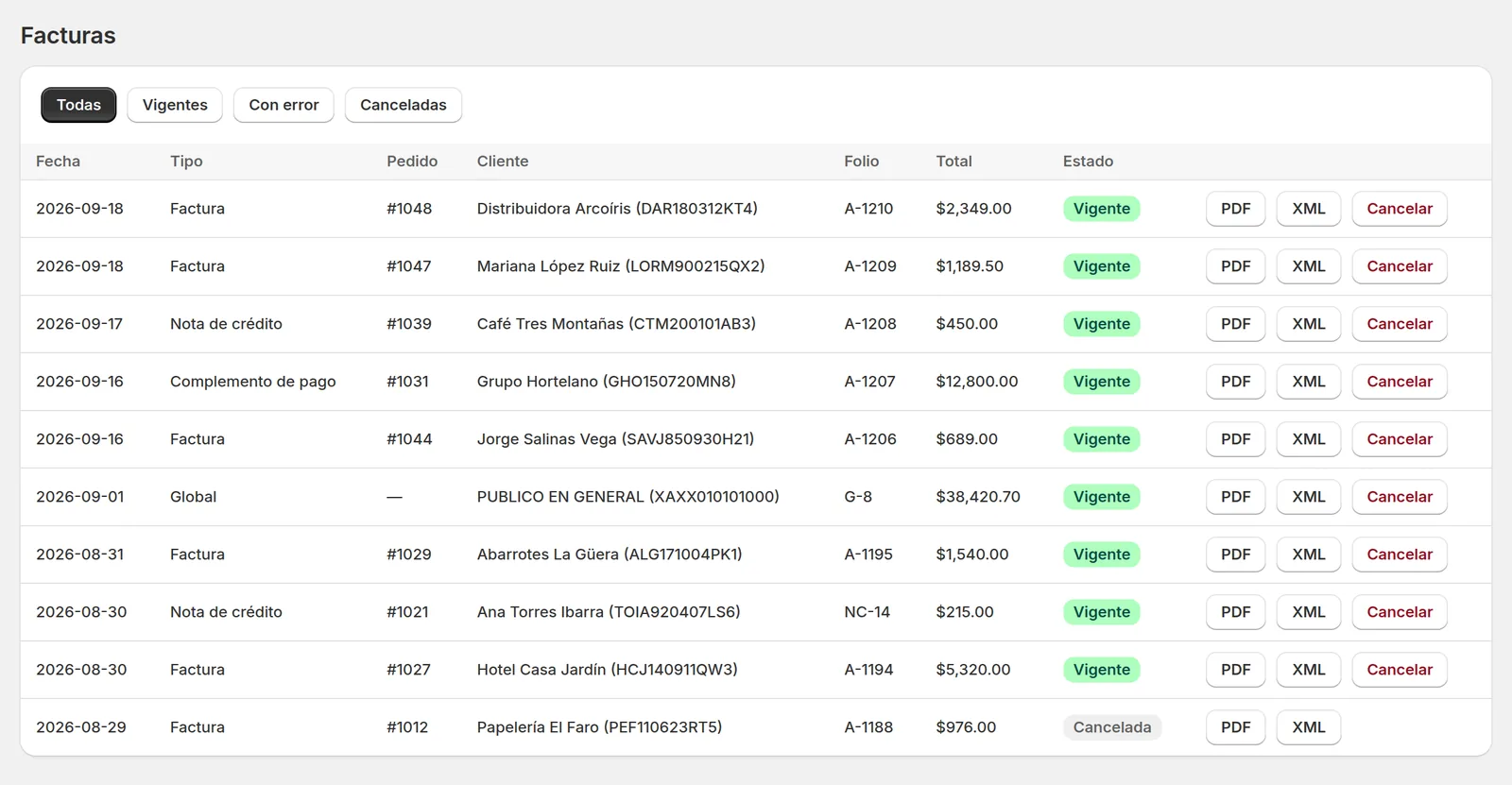 Lista de facturas con estado, folio, total y botones para descargar o cancelar